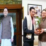 मसूरी में शूटिंग कर रहे अक्षय कुमार पहुंचे सीएम धामी से मिलने, जानिए क्या हुई बात