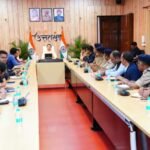 चार घंटे से ज्यादा चली सीएम धामी की बैठक, अफसरों को साफ संदेश- लापरवाही की तो खैर नहीं